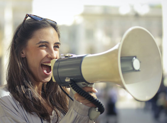 Marketing-Consulting_left